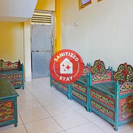 Oyo 91580 Kost Bougenville Syariah 마디운 외부 사진