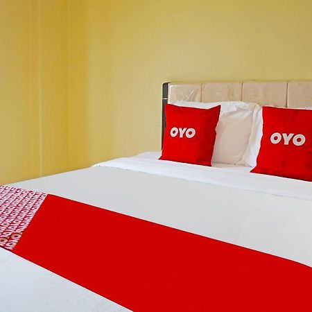 Oyo 91580 Kost Bougenville Syariah 마디운 외부 사진